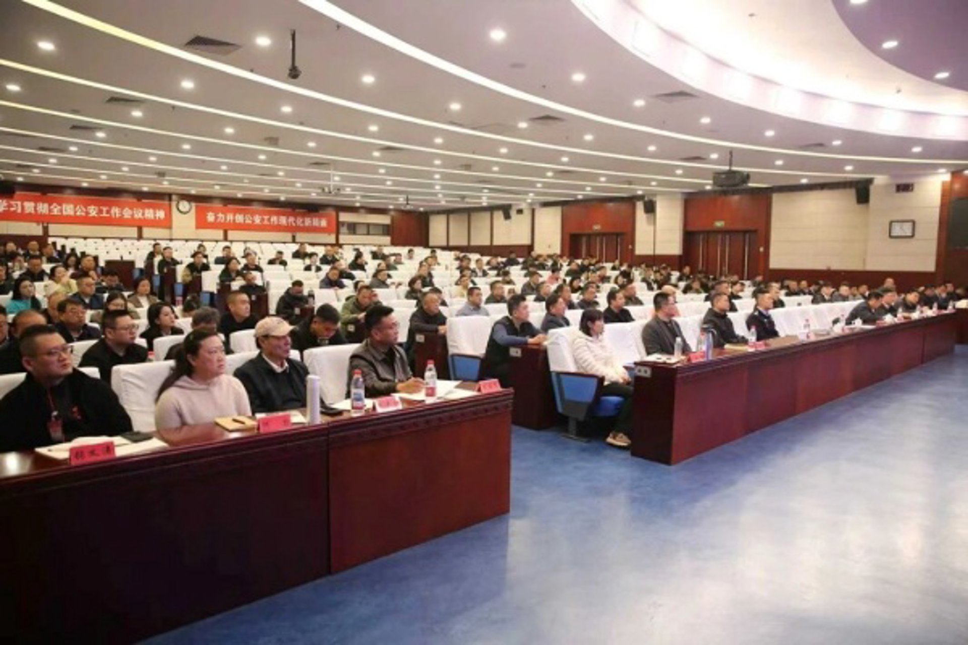 航伟汽车制造